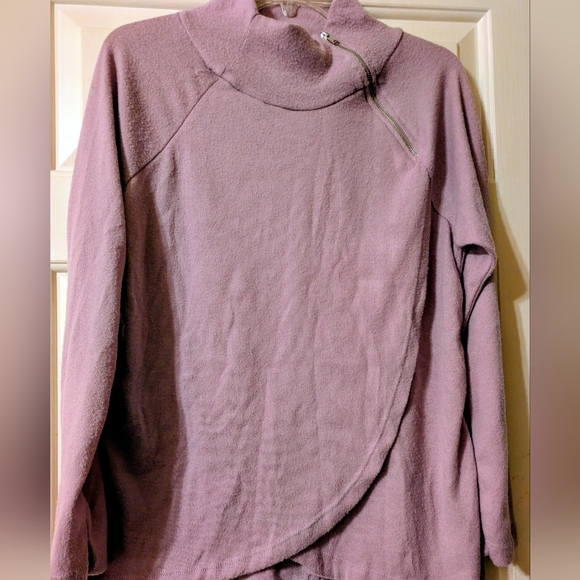 Maurices Sweaters - Maurices Super Soft Pullover Sweater Medium